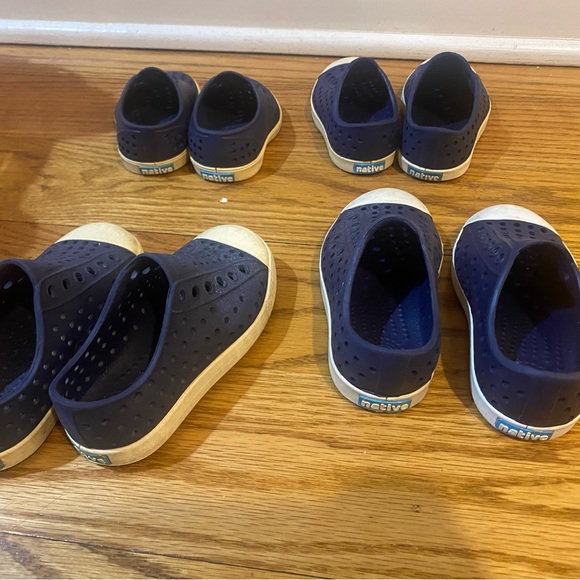 REGATTA BLUE (NAVY) JEFFERSON NATIVE UNISEX WATERPROOF SHOES SIZES 4-12 TODDLER - Picture 2 of 2